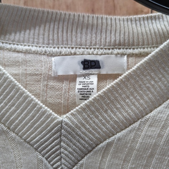 BP Reagan V Neck Sweater in Ivory NWOT size XS - Picture 7 of 9